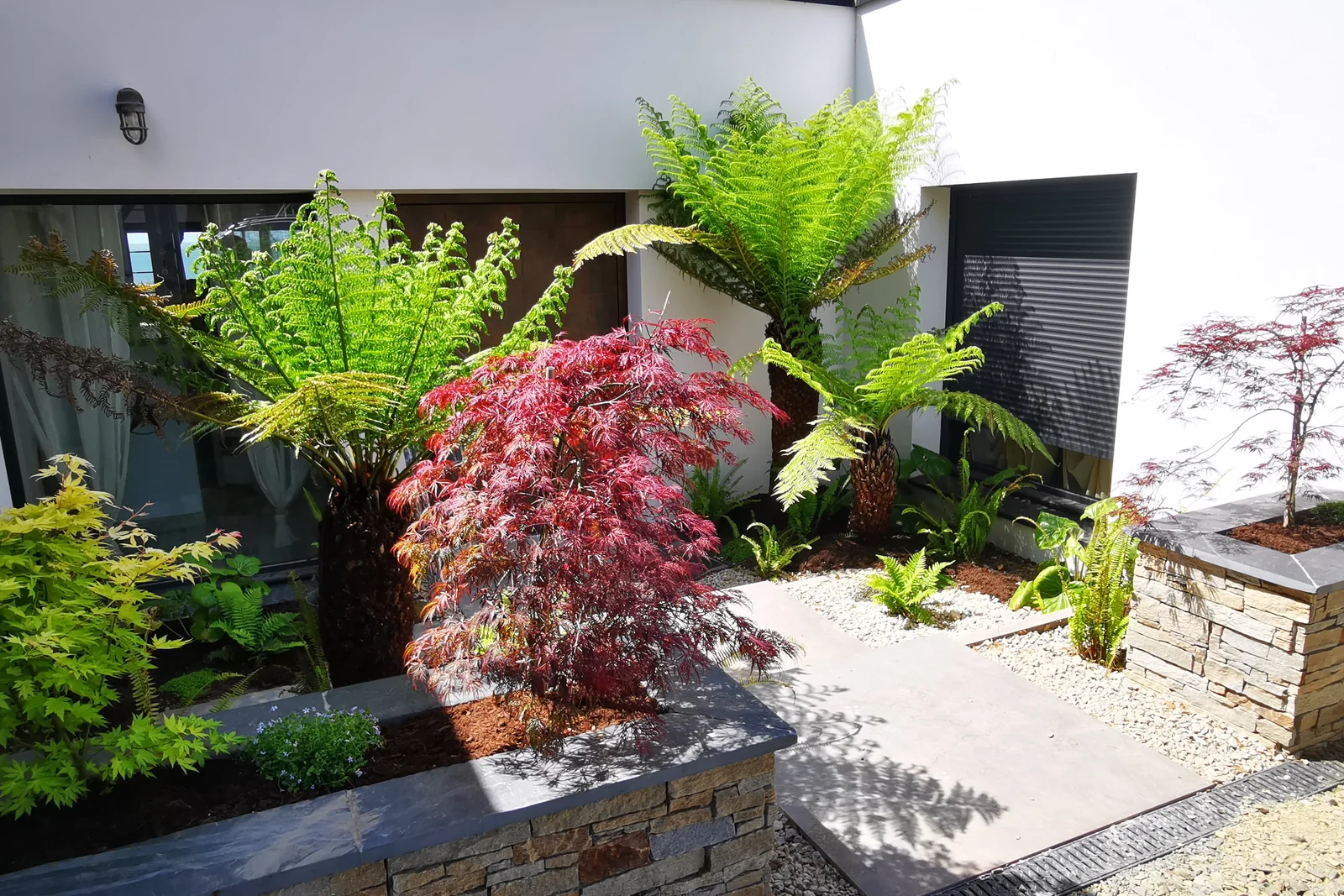 Patio et terrasse — Terre Lointaine Paysage